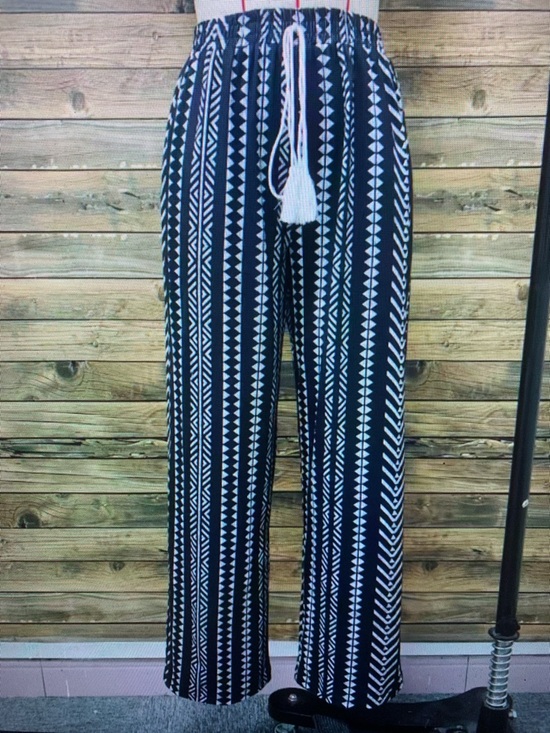 Pants - Women's Navy and White Patterned Wide-Leg Pants